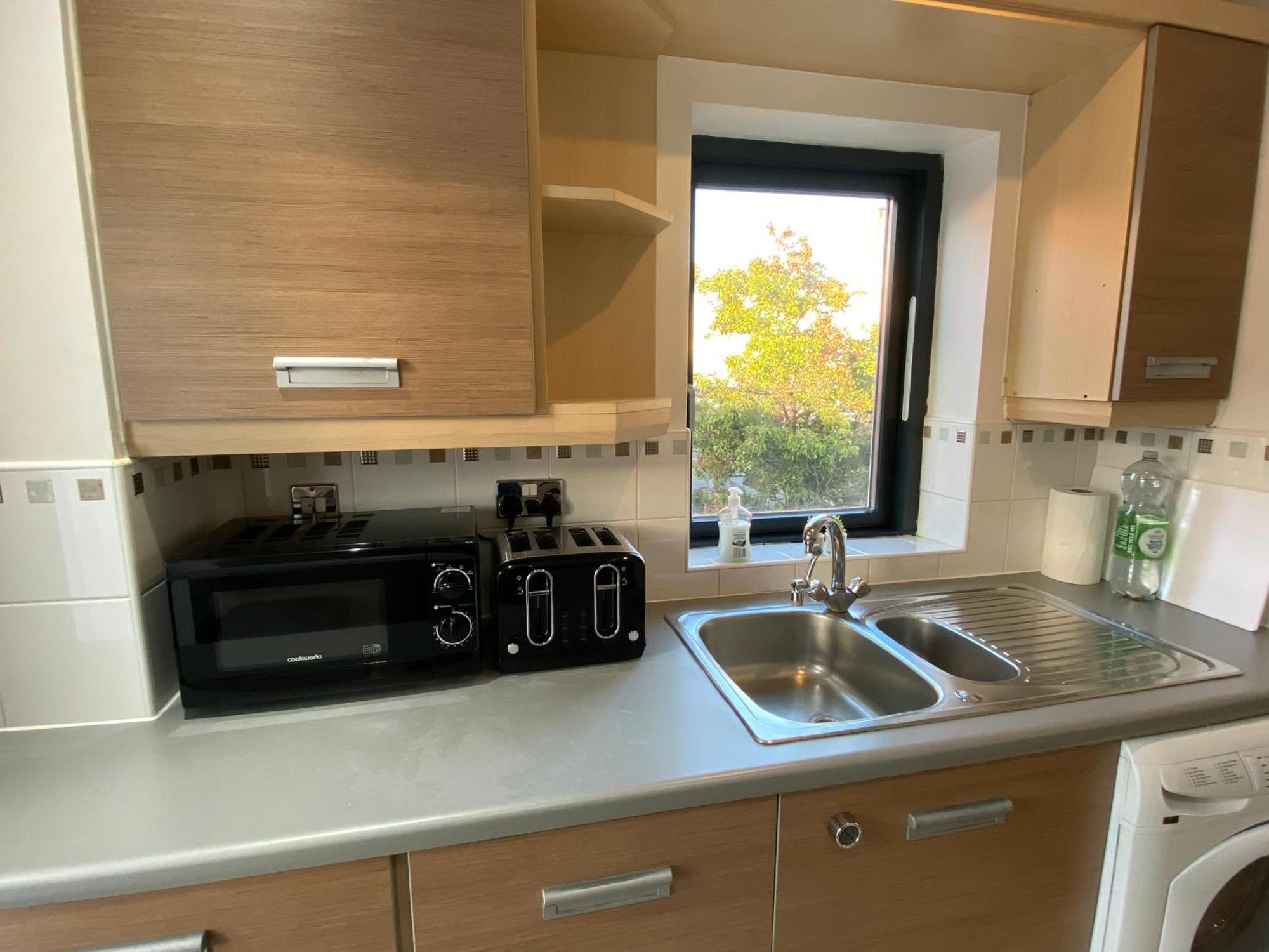 Parkcentral Birmingham City Centre - Near Chinatown - Private Gated Free Parking Exterior photo