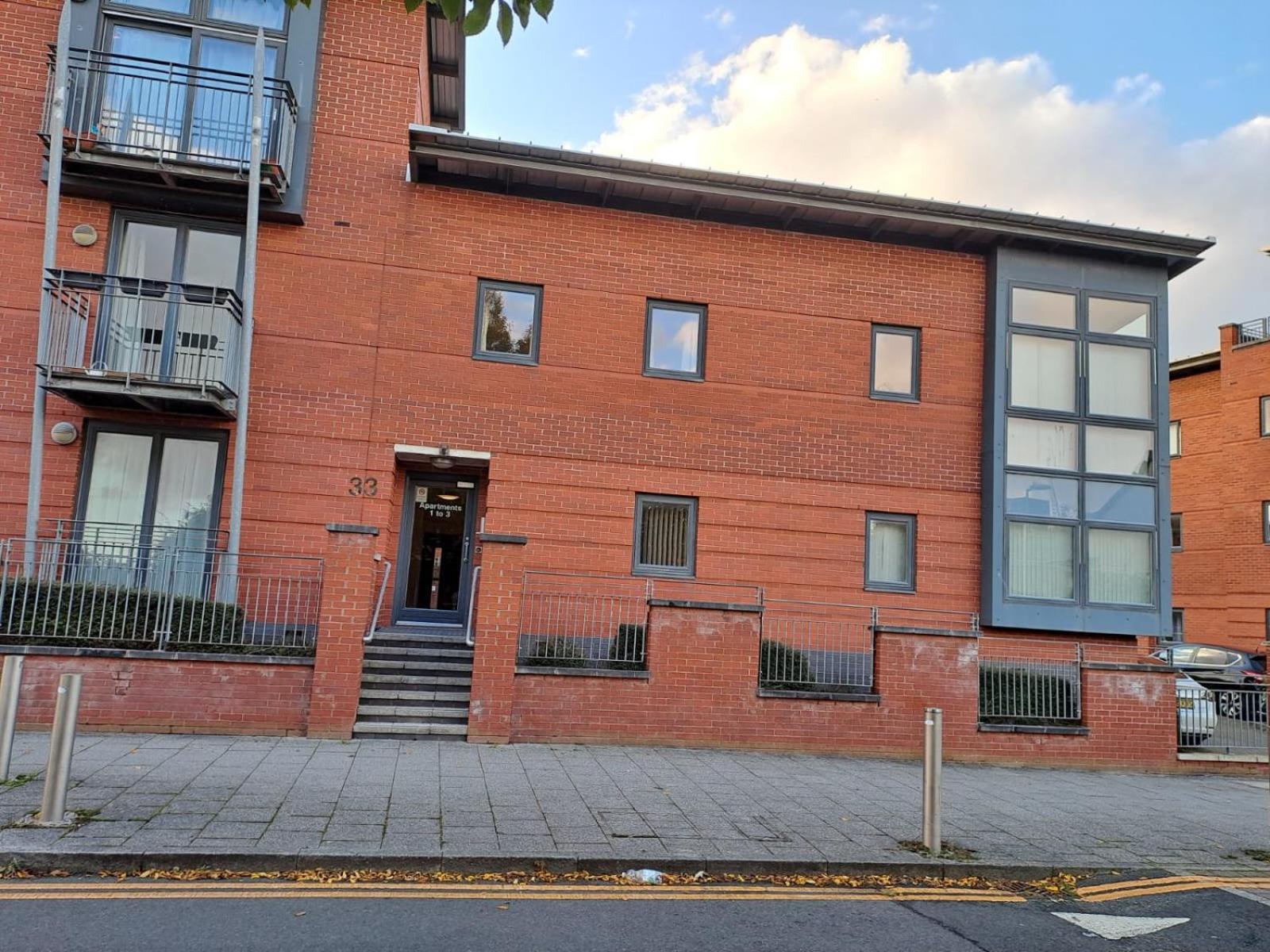 Parkcentral Birmingham City Centre - Near Chinatown - Private Gated Free Parking Exterior photo